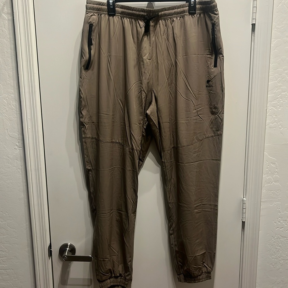 NWT Mens quick drying jogger 2 zipper pockets XXL